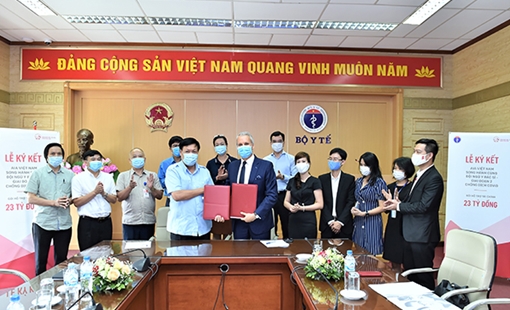 AIA Việt Nam trợ cấp 10 triệu đồng/nhân viên y tế nhiễm virus SARS-CoV-2