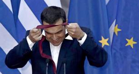 Thủ tướng Hy Lạp thực hiện nghi thức đeo cà vạt