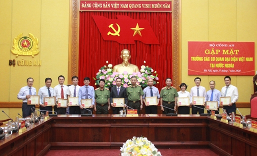 Bộ Công an gặp mặt các đồng chí Trưởng Cơ quan đại diện Việt Nam ở nước ngoài