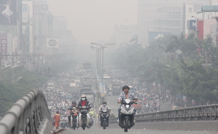 Ô nhiễm bụi rõ nhất tại các trục giao thông và khu công nghiệp.