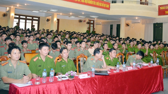 Tuổi trẻ CAND tham gia góp ý dự thảo văn kiện Đại hội Đảng