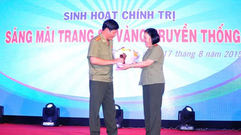Sáng mãi trang sử vàng truyền thống