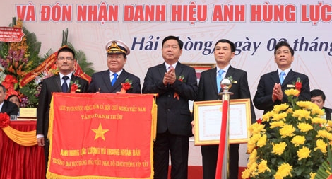 Đại học Hàng hải Việt Nam nhận Danh hiệu Anh hùng LLVT Nhân dân