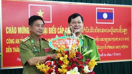 Công an tỉnh Xiêng Khoảng (Lào) thăm và làm việc với Công an Nghệ An