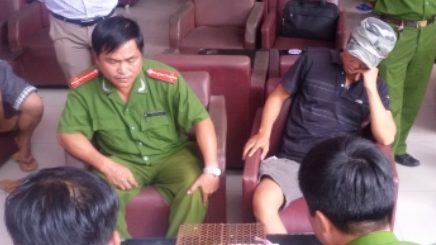 Phát hiện quả tang đối tượng mua bán động vật hoang dã