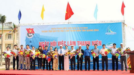 Hơn 650 sinh viên Đà Nẵng vừa ra trường được doanh nghiệp tuyển dụng