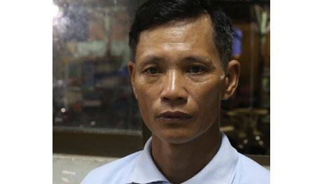 Gã xe ôm làm giả giấy phép lái xe cho công nhân