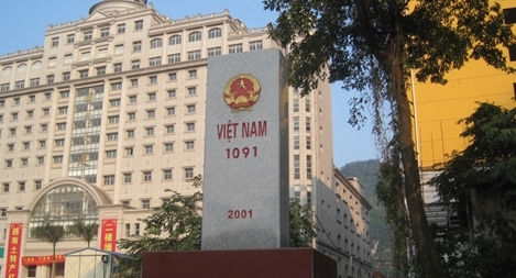 Gần 270.000 lượt khách qua Cửa khẩu quốc tế Hữu Nghị