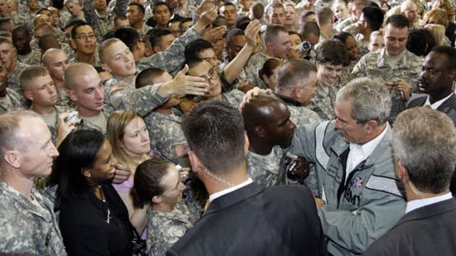 Qua hai đời tổng thống, Sở Mật vụ Mỹ ngày càng “đuối”