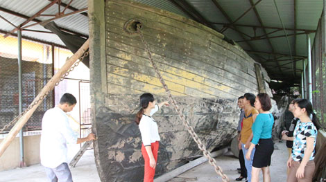 Tìm “bến đậu” cho báu vật dưới lòng sông Hồng