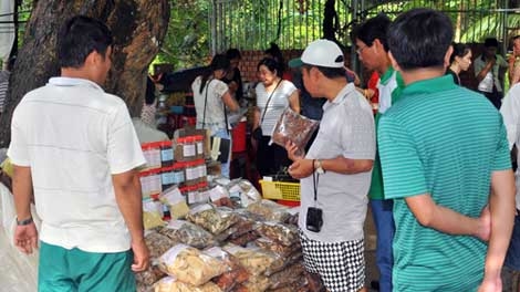 Tràn ngập 'thần dược' rởm xáo tam phân trên đảo Phú Quốc