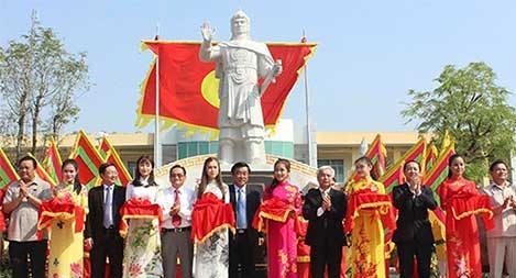 Khánh thành tượng đài Hoàng đế Quang Trung