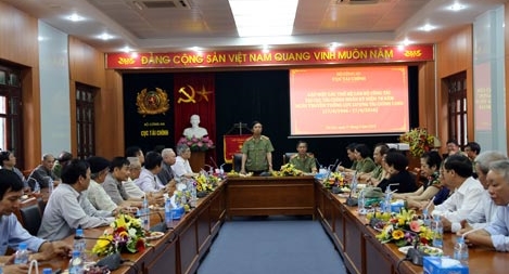 Thứ trưởng Thường trực Đặng Văn Hiếu gặp mặt các thế hệ lãnh đạo, cán bộ Cục Tài chính