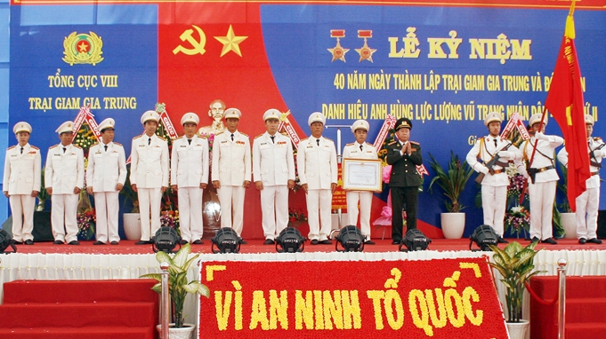 Trại giam Gia Trung đón nhận danh hiệu Anh hùng LLVTND lần thứ 2
