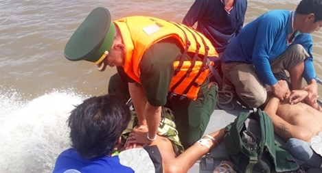 5 người thương vong do ngạt khí trên tàu đánh cá