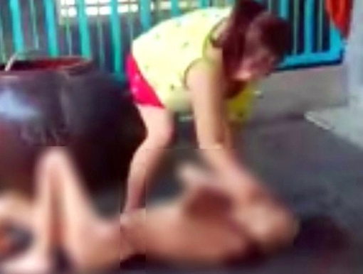 Xác minh nội dung clip con gái ngược đãi mẹ già 