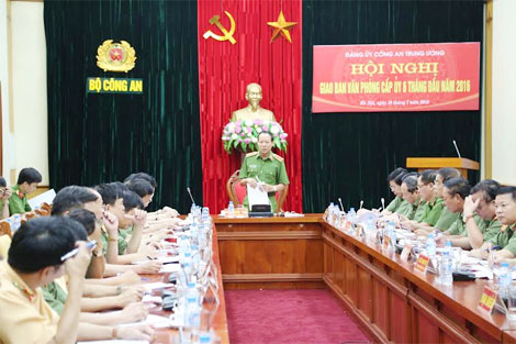 Nâng cao uy tín, năng lực lãnh đạo và sức chiến đấu của cấp ủy, tổ chức Đảng