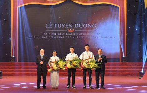 Lễ tuyên dương học sinh đoạt giải Olympic quốc tế năm 2016