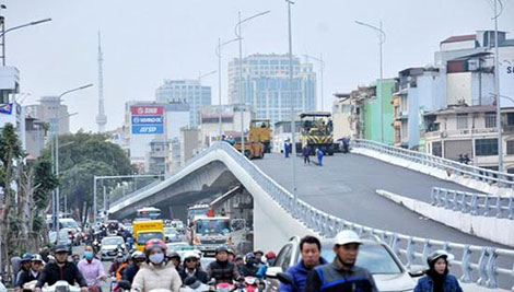 Hà Nội: Thông xe cầu vượt ở nút giao thông Ô Đông Mác - Nguyễn Khoái