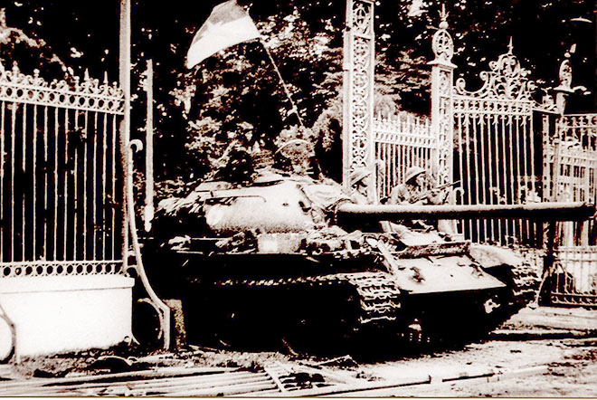 Xe tăng Quân giải phóng: Xe tăng Quân giải phóng đã âm thầm đóng góp không nhỏ trong giai đoạn giải phóng miền Nam. Nó là biểu tượng của sức mạnh và sự can đảm của những chiến sĩ cách mạng. Hãy xem hình ảnh để cảm nhận được trọng lượng lịch sử của xe tăng này.