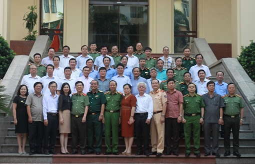 Bộ Công an gặp mặt học viên Lớp bồi dưỡng kiến thức QPAN khóa 76