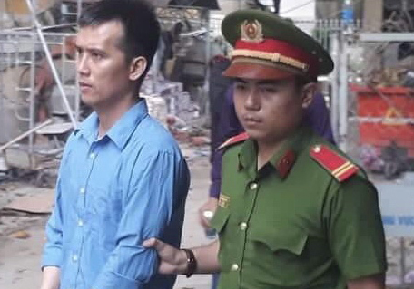 Việt kiều Mỹ ra tòa vì buôn lậu