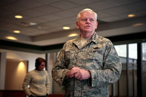 Tướng quân đội cưỡng bức thuộc cấp