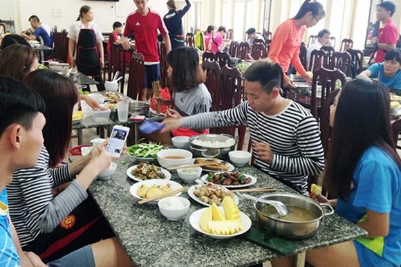 Chuyện “bữa ăn” của VĐV Việt Nam trước SEA Games 29