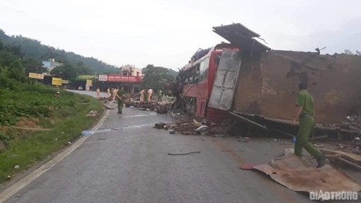 Danh tính 41 nạn nhân trong vụ xe tải tông xe khách ở Hòa Bình