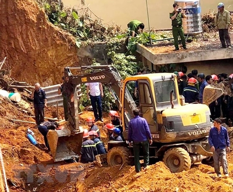 Tai nạn lao động nghiêm trọng vùi lấp nhiều công nhân