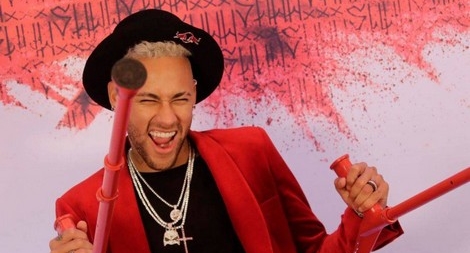 Neymar bị điều tra vì siêu đại tiệc giữa mùa COVID-19