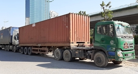 Vì sao các đối tượng buôn lậu hàng trăm tấn thuốc bắc “lọt” qua cửa khẩu dễ dàng?