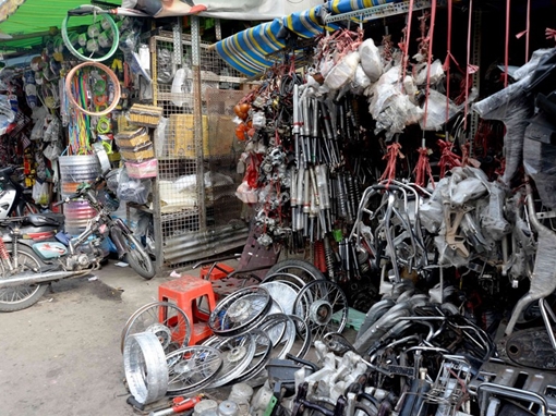 Điều tra đường dây làm giả phụ tùng xe máy quy mô lớn