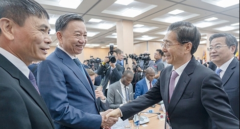 Việt Nam luôn sẵn sàng hợp tác với các nước bảo đảm an ninh, giữ gìn hòa bình