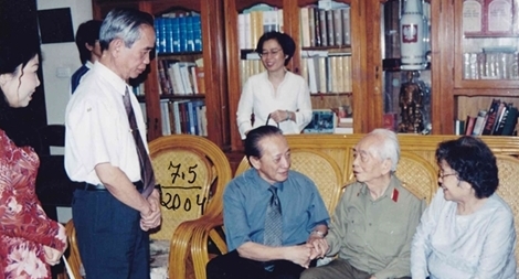 GS.TSKH Nguyễn Tài Thu - “Còn tình yêu ở lại”