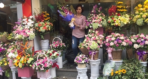  Hoa nhập khẩu giá “khủng”, quà tặng giảm giá