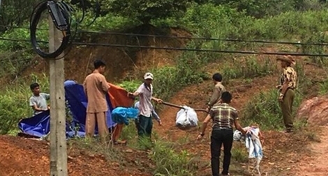 Phát hiện thi thể phân hủy trên núi Minh Trí