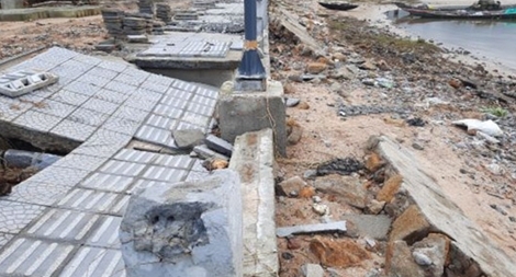 Dự án đường trăm tỷ chưa sử dụng đã tan hoang