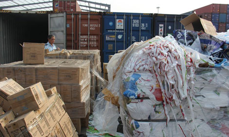 Phát hiện ô tô  chở hơn 50 tấn sắt phế liệu nhập lậu từ Trung Quốc