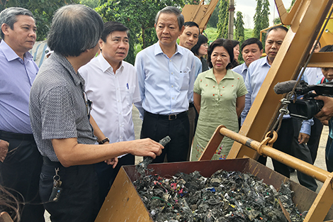 Biến rác thải thành điện bằng công nghệ nội