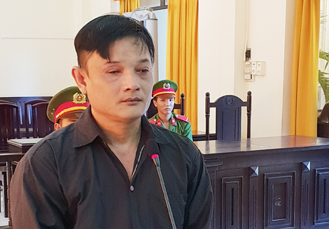 Lãnh án 5 năm tù vì 9 lần đem đô la giả đi đổi tiền thật