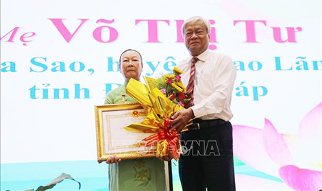 Tặng và truy tặng danh hiệu Nhà nước “Bà mẹ Việt Nam anh hùng” cho 50 mẹ