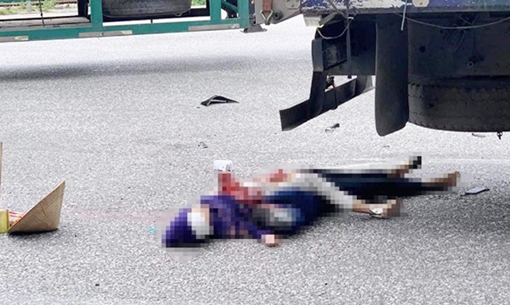 Bị xe tải cán qua người, 2 mẹ con tử vong