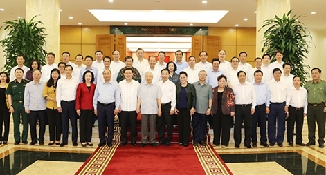 Bộ Chính trị làm việc về chuẩn bị đại hội các đảng bộ trực thuộc Trung ương