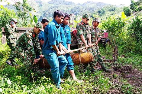 Tiêu hủy an toàn quả bom nặng 227 kg