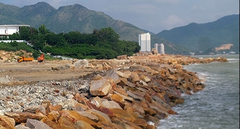 Cưỡng chế thu hồi dự án Nha Trang Sao lấn biển trái phép