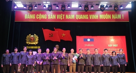 Gặp mặt lưu học viên Lào đang học tập tại Học viện ANND