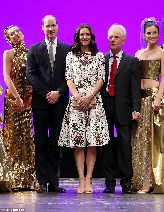 Thời trang bầu bì đậm nét quý tộc của công nương Kate Middleton  Thời  trang sao  ZINGNEWSVN