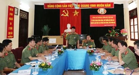 Thứ trưởng Bùi Văn Nam kiểm tra công tác giao liên CAND