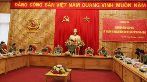 Nghiệm thu cấp Bộ đề tài Khoa học lịch sử CAND Việt Nam, tập II